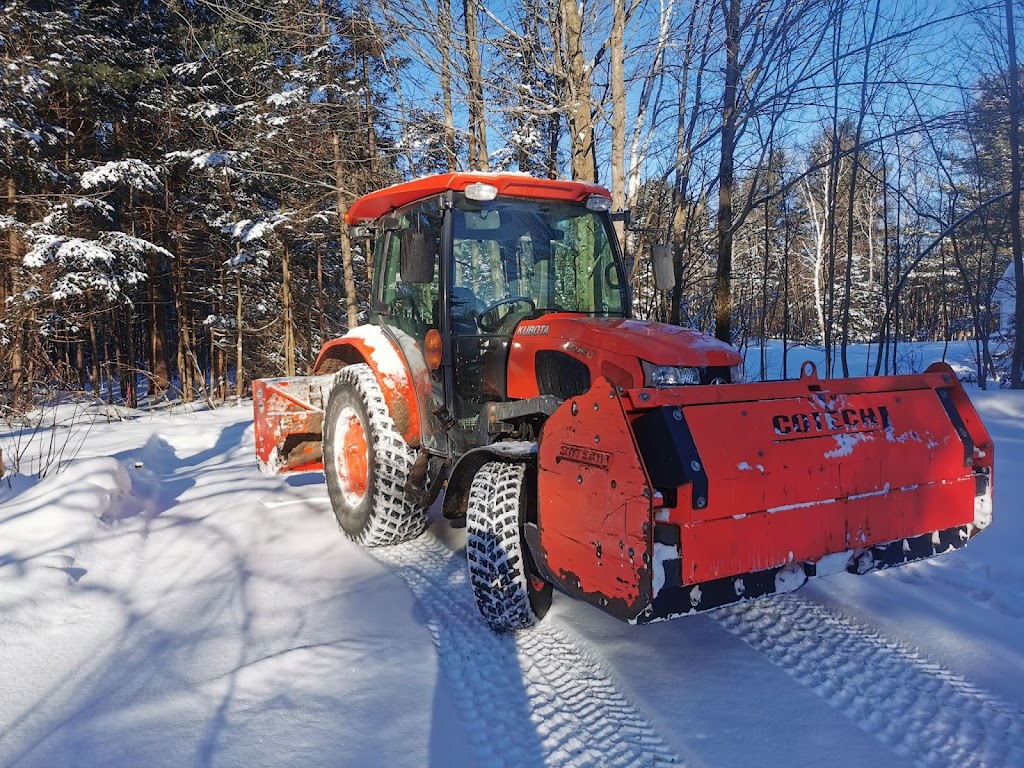 Entretien V Boudreault Inc - Déneigement Boischatel | 227 Rue des Saphirs, Boischatel, QC G0A 1H0, Canada | Phone: (581) 580-5140