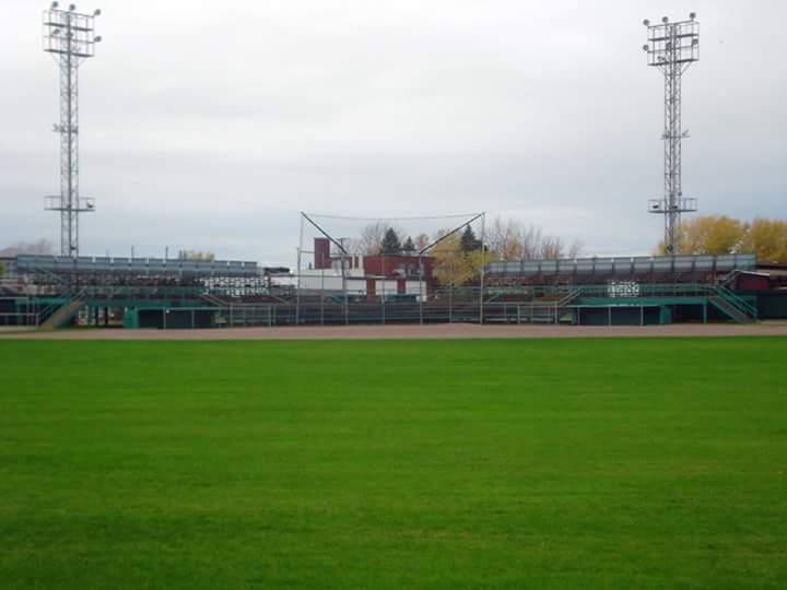 Stade Richard Lafontaine | 100 Rue Laurier, Saint-Jean-sur-Richelieu, QC J3B 2Y5, Canada | Phone: (800) 268-7072