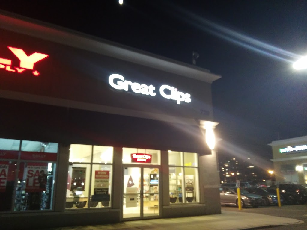 Great Clips | 720 Centre St Unit D4, Thornhill, ON L4J 0A7, Canada | Phone: (905) 882-8884