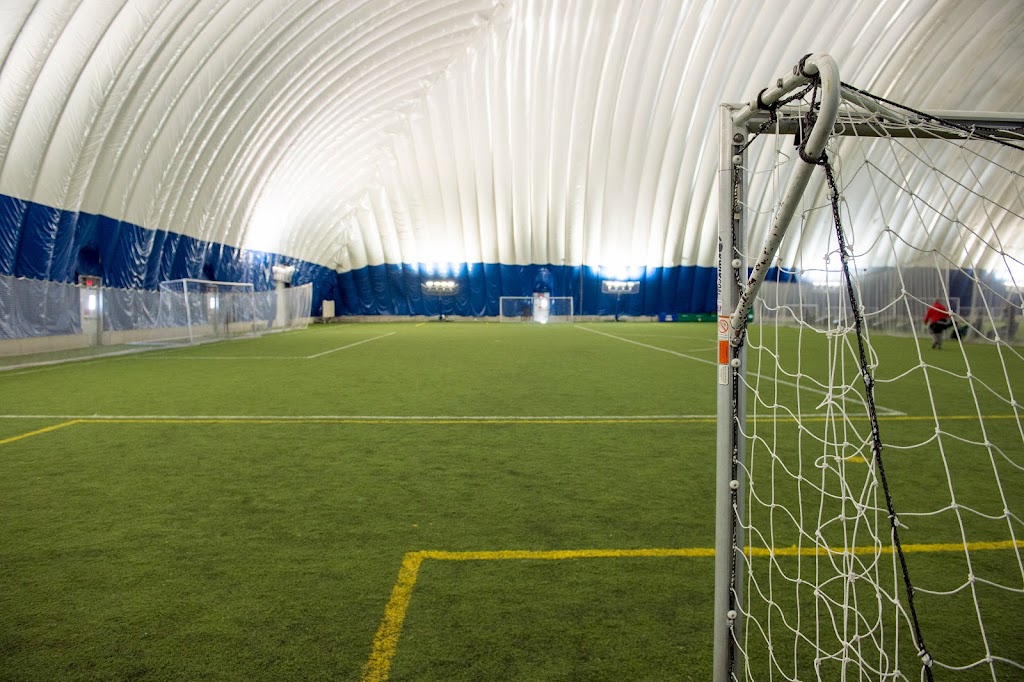 Superdome Sports Centre | 1662 Bearbrook Rd, Ottawa, ON K1B 1C4, Canada | Phone: (613) 590-1660