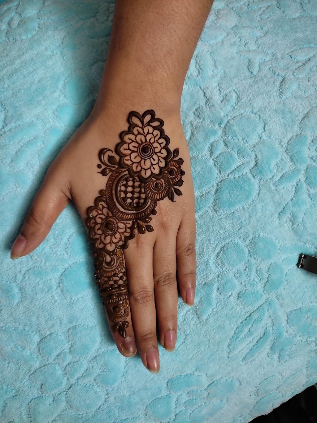 Henna by Roop | 7297 112a St, Delta, BC V4C 4Y1, Canada