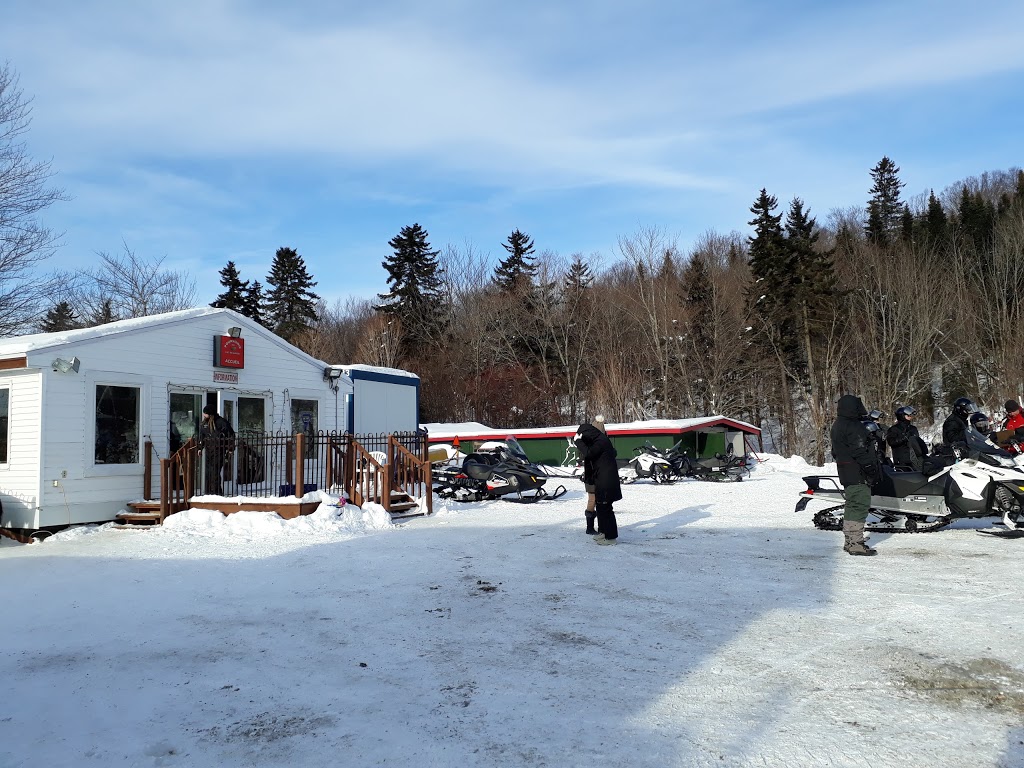 Outfitting Du Lac Beauport | 33 Chemin de la Coulée, Lac-Beauport, QC G3B 1G6, Canada | Phone: (418) 849-4252