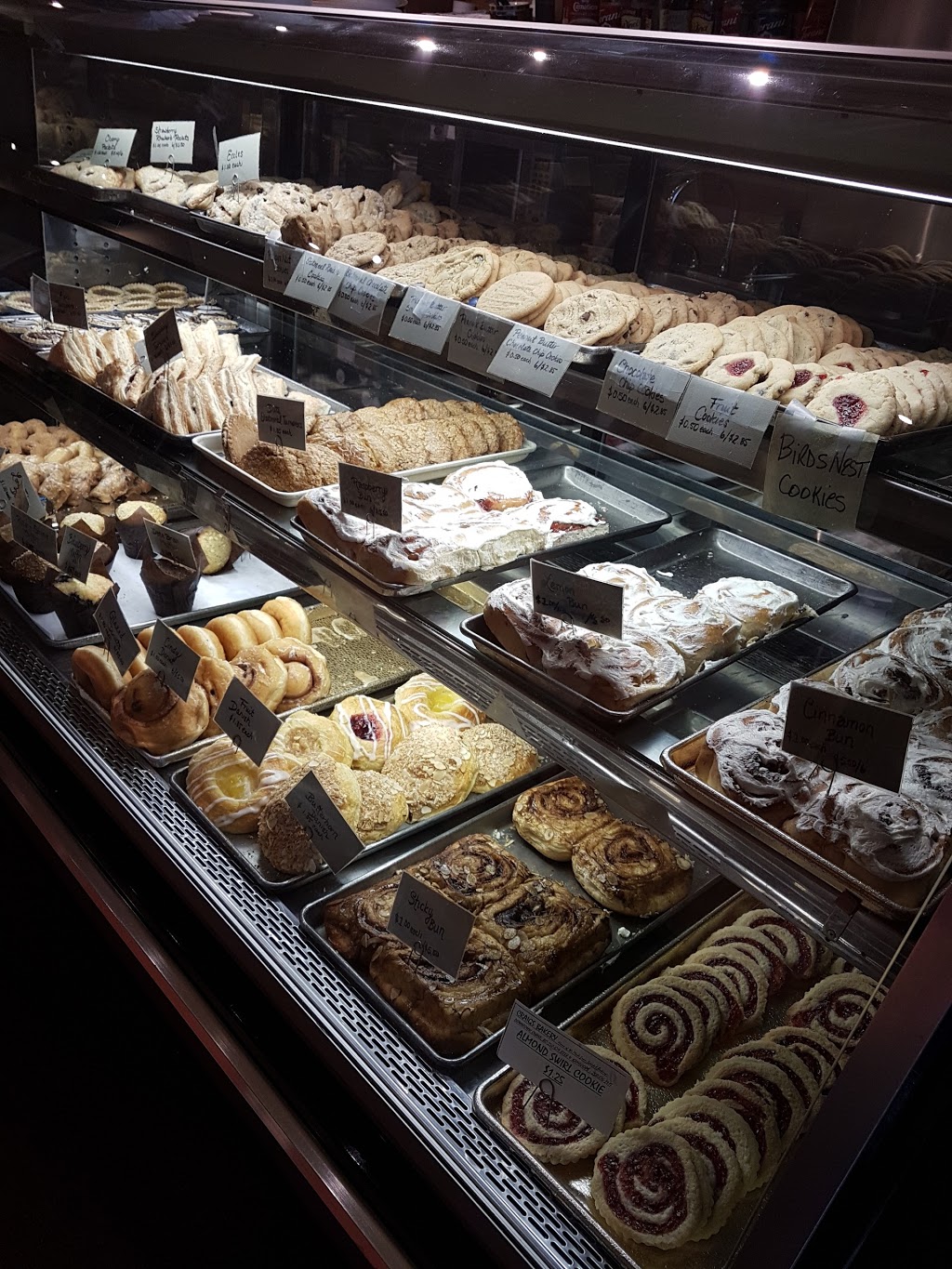 Craigs Bakery | 733 Shuswap Ave, Chase, BC V0E 1M0, Canada | Phone: (250) 376-1117