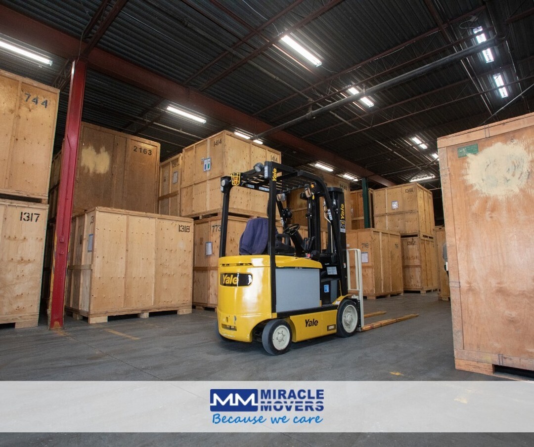 Miracle Movers Thornhill | 32 Doncaster Ave #1908, Thornhill, ON L3T 1L3, Canada | Phone: (647) 363-6921