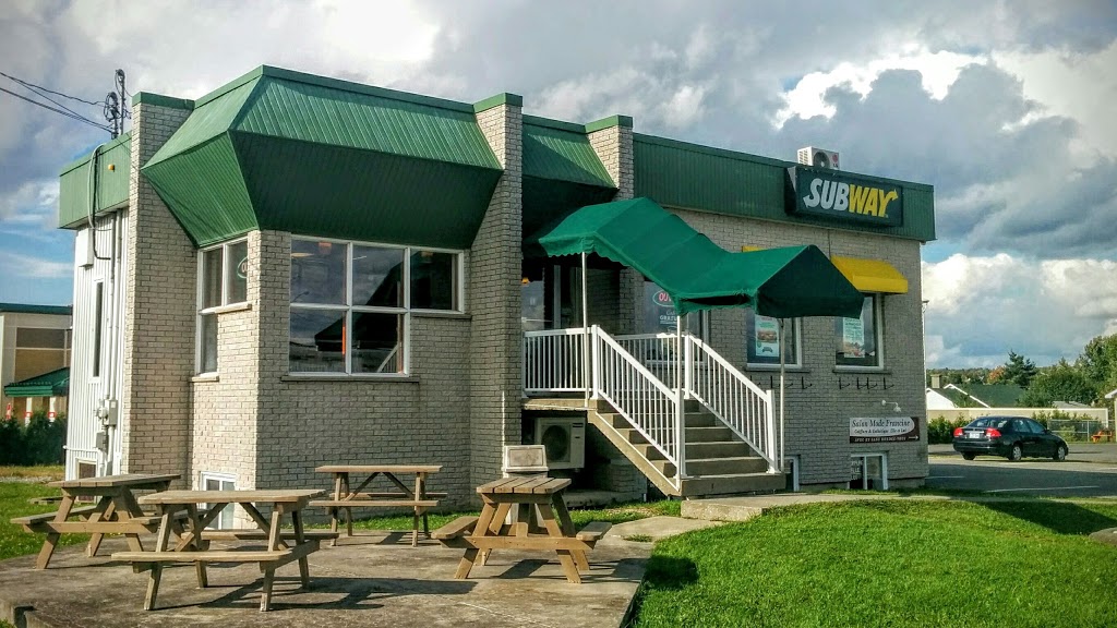 Restaurant SUBWAY | 299 Rue Laval, Sherbrooke, QC J1C 0R1, Canada | Phone: (819) 846-4655