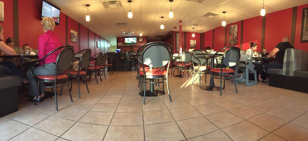 Cha Cha Johns Fusion Kitchen | 100 Stockton Ave #155, Okotoks, AB T1S 1K6, Canada | Phone: (587) 757-0988