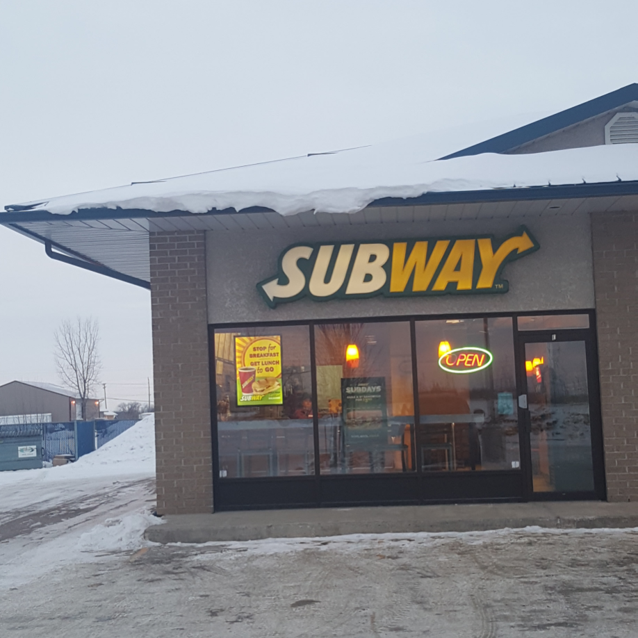 Subway Sandwiches & Salads | 3000 Birds Hill Rd, East Saint Paul, MB R2E 1J5, Canada | Phone: (204) 663-5064