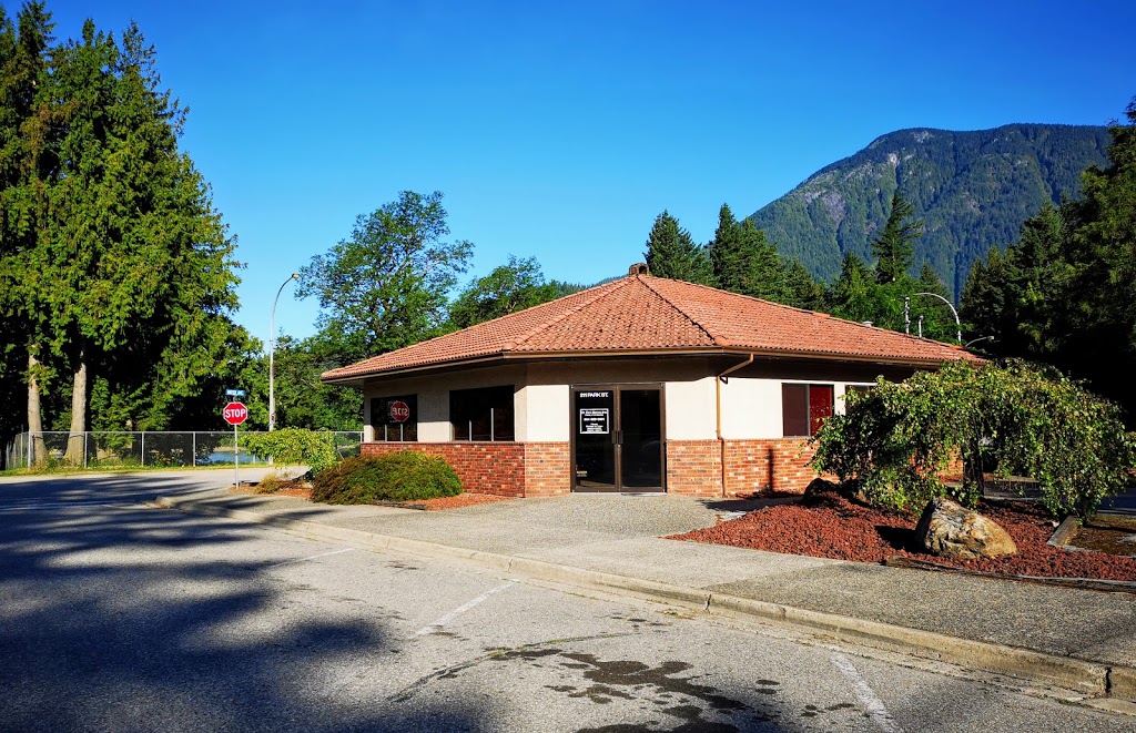 Botha David Dr | 211 Park St, Hope, BC V0X 1L0, Canada | Phone: (604) 869-0301