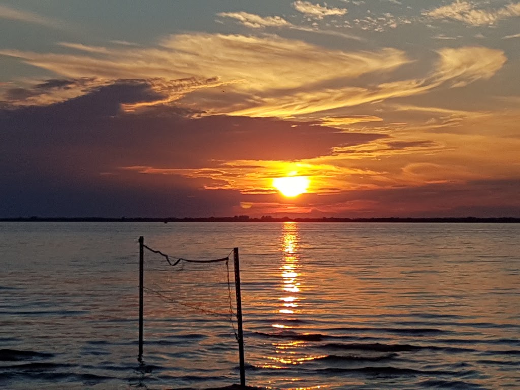 Hungry Bay | Le Fleuve Saint-Laurent, Saint-Stanislas-de-Kostka, QC, Canada