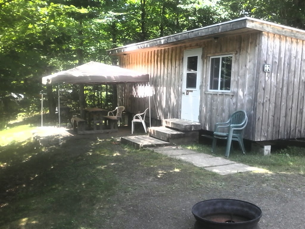 Camping Villette | 94 Chemin du Milieu, Saint-Herménégilde, QC J0B 2W0, Canada | Phone: (819) 849-6273