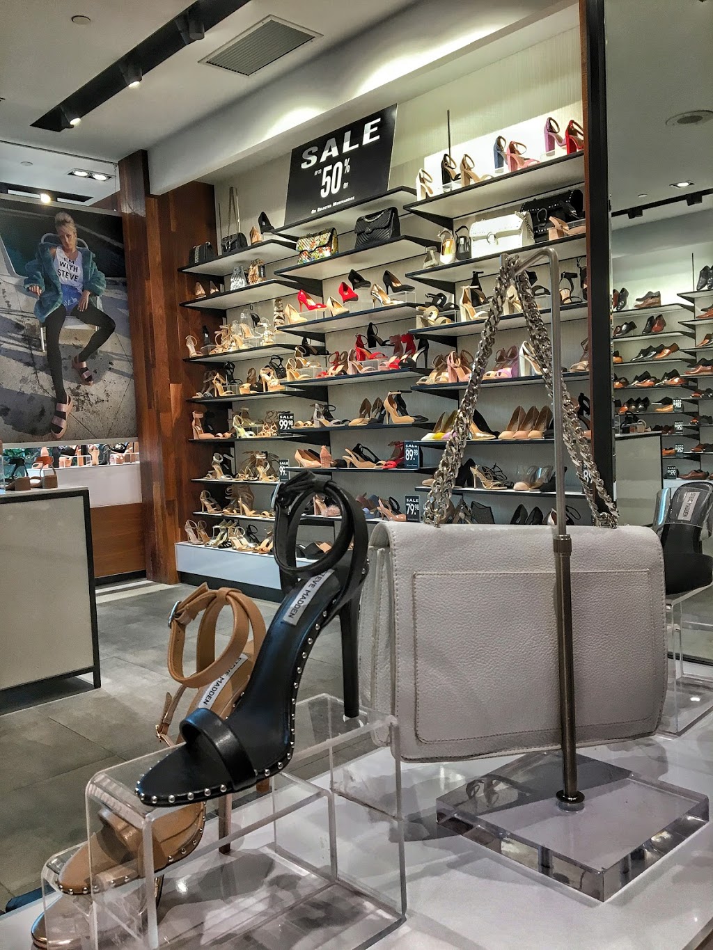 Steve Madden | Shopping Centre, 3401 Dufferin St, North York, ON M6A 2T9, Canada | Phone: (416) 782-7463