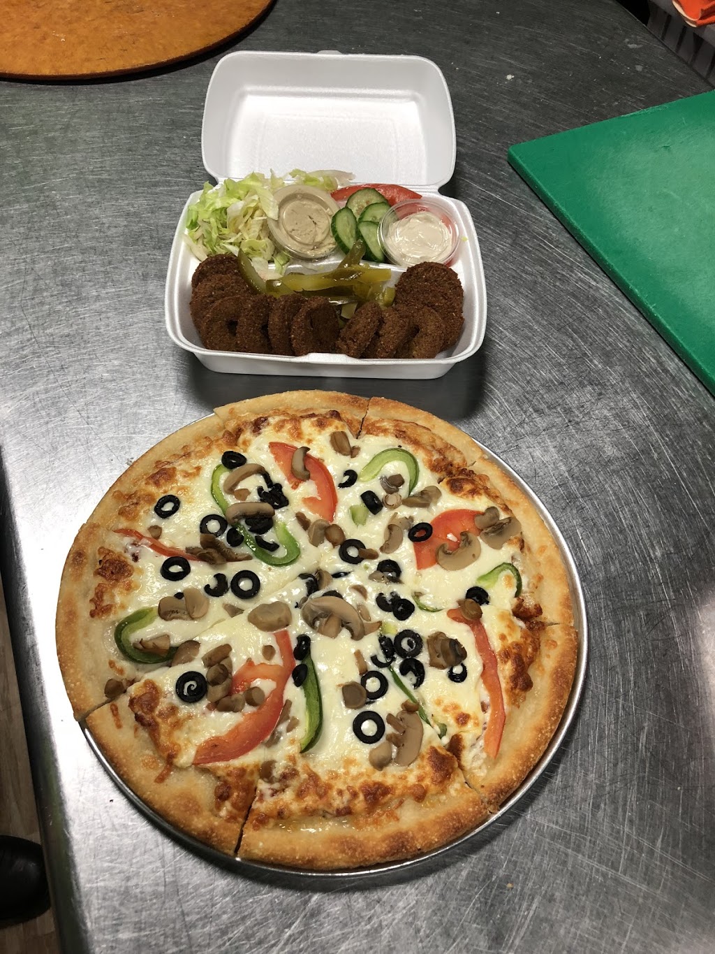 Big Bite Pizza & Donair | 16620 71 St NW, Edmonton, AB T5Z 3Z8, Canada | Phone: (780) 478-7478