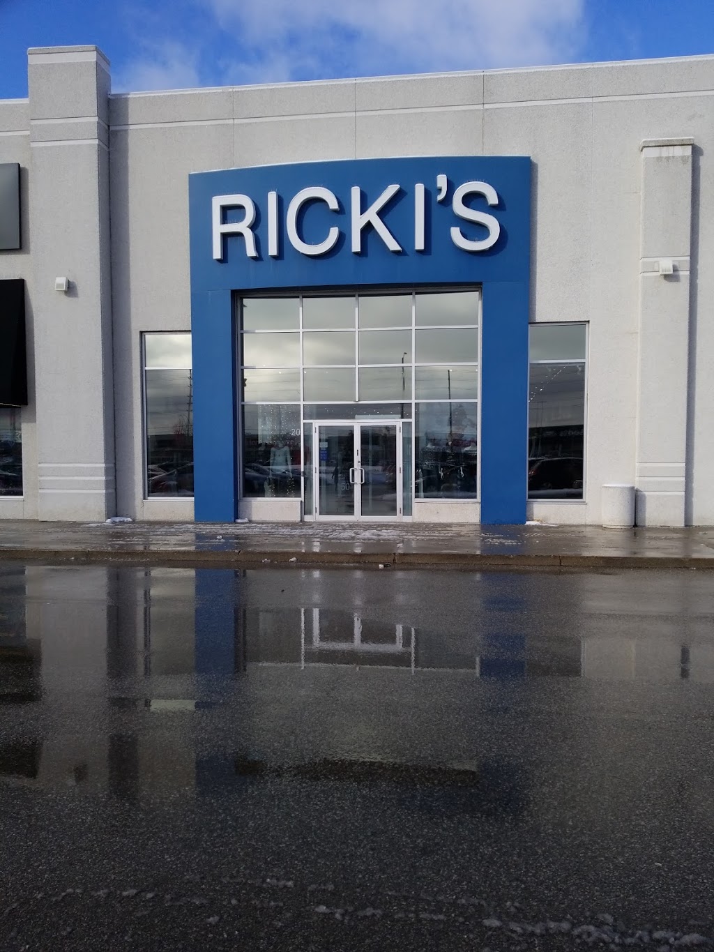 Rickis | 6075 Mavis Rd Unit 20, Mississauga, ON L5R 4G6, Canada | Phone: (905) 712-9977