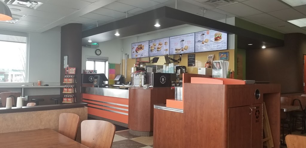 A&W Canada | 2736 Chamberland St, Rockland, ON K4K 0B2, Canada | Phone: (613) 446-2410