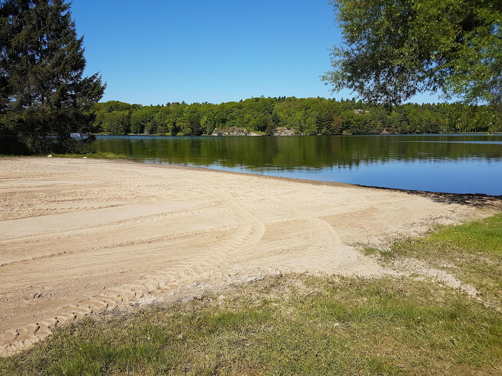 Lucky Loon Family Campground | 66 Graham Lake Rd, Mallorytown, ON K0E 1R0, Canada | Phone: (613) 923-5449