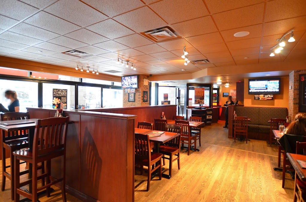 St. Louis Bar & Grill | 92 King St E Unit 114, Toronto, ON M5C 2V8, Canada | Phone: (416) 840-0268