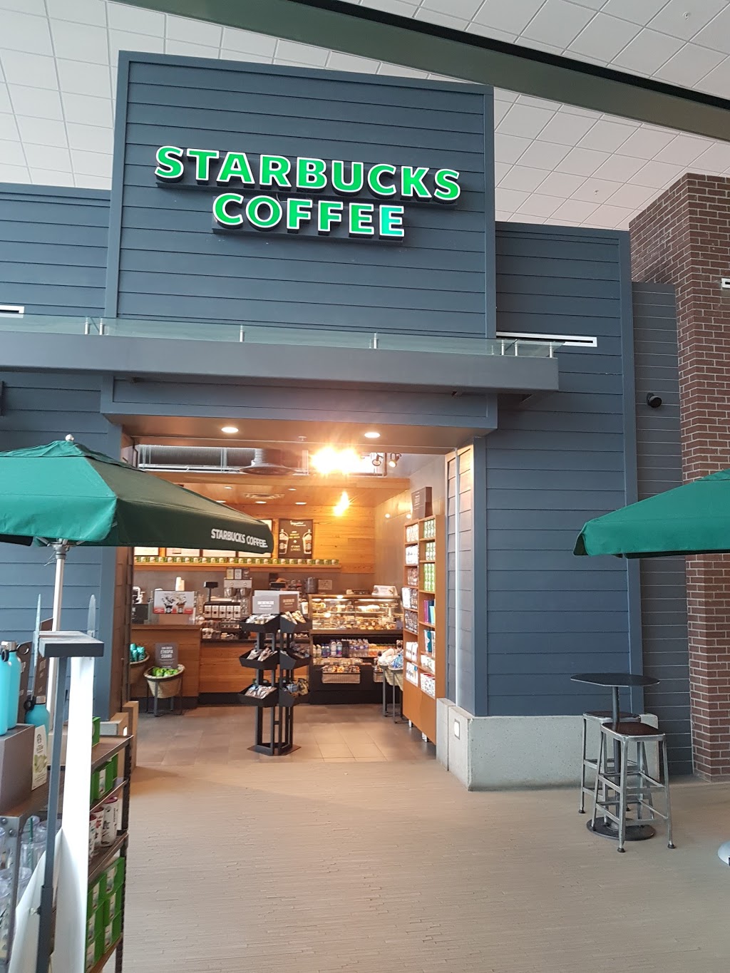 Starbucks - YEG C7 | 1000 Airport Rd, Edmonton International Airport, AB T9E 0V3, Canada | Phone: (780) 782-7282