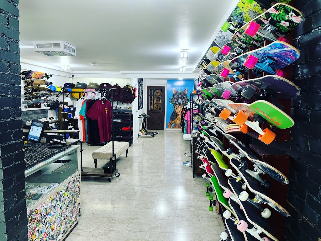 Valkyrie Skateshop | 733 Rue Saint-Isidore, Saint-Lin - Laurentides, QC J5M 2V1, Canada | Phone: (450) 302-0721