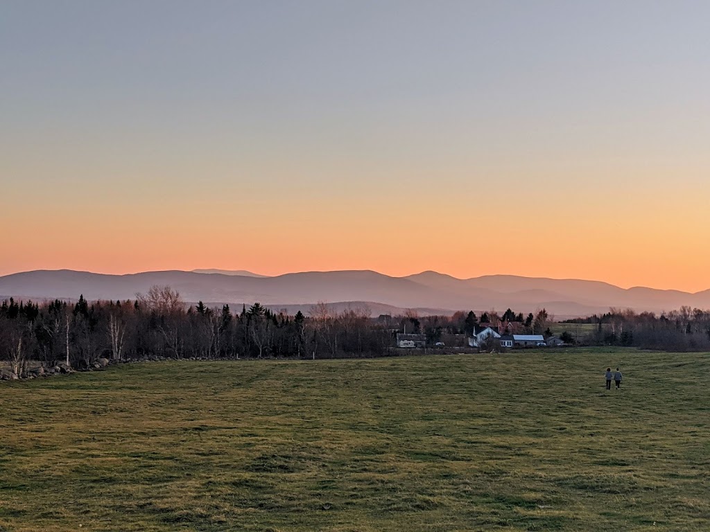 Les Jardins Perchés | 136 Route du Parc, Notre-Dame-des-Bois, QC J0B 2E0, Canada | Phone: (819) 235-8252