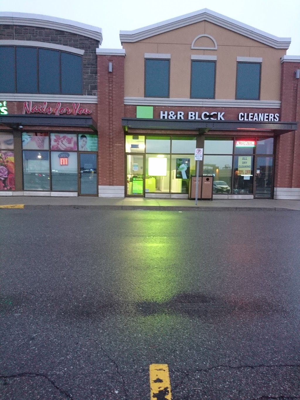 H&R Block | 5010 Pinedale Avenue F01008A, Burlington, ON L7L 0G3, Canada | Phone: (905) 333-1212