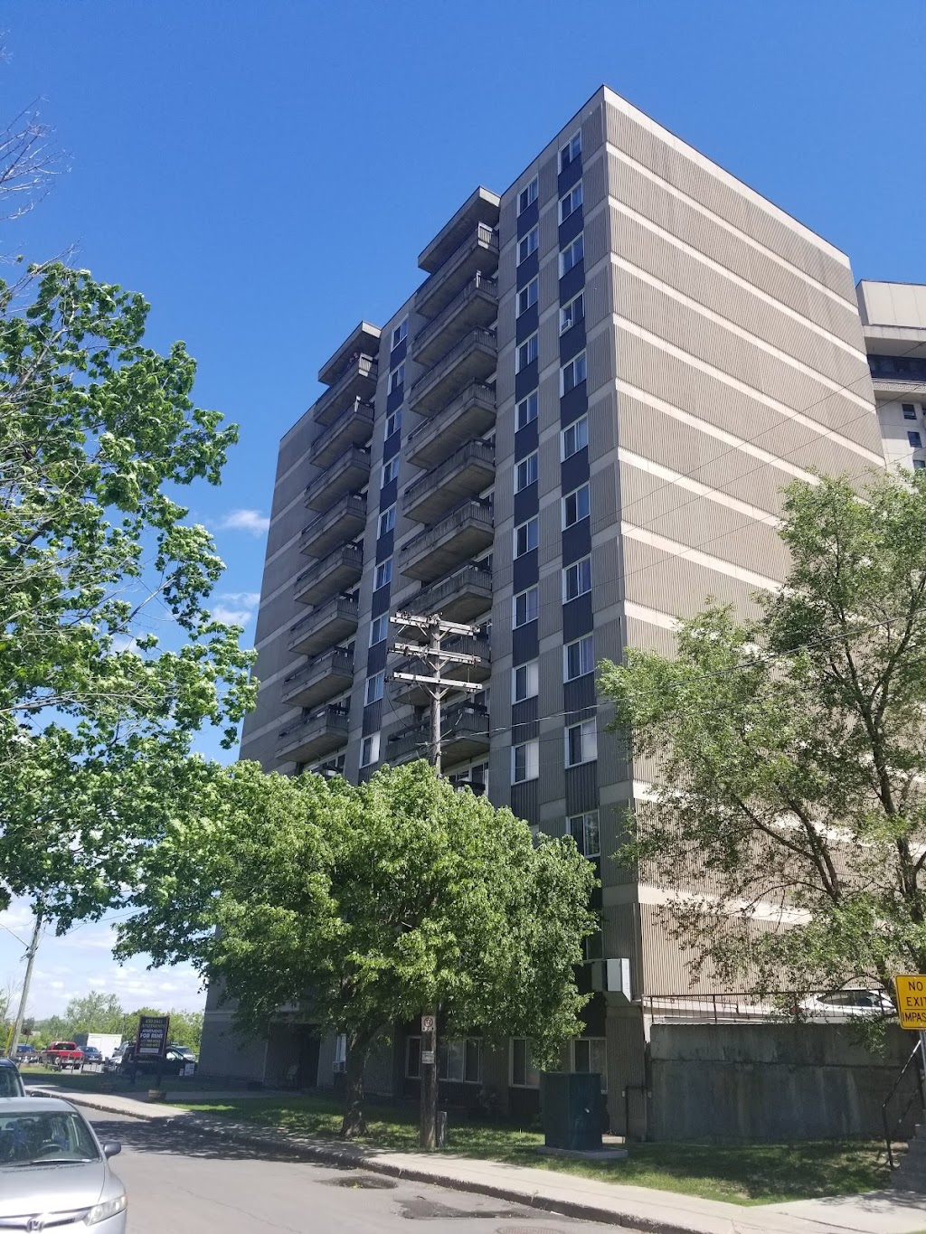 Daly Avenue Apartments | 450 Daly Ave, Ottawa, ON K1N 6H5, Canada | Phone: (613) 789-9303