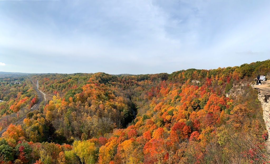 Dundas Peak (Reservation Required) | Harvest Rd, Dundas, ON L9H 5K7, Canada | Phone: (905) 628-3060