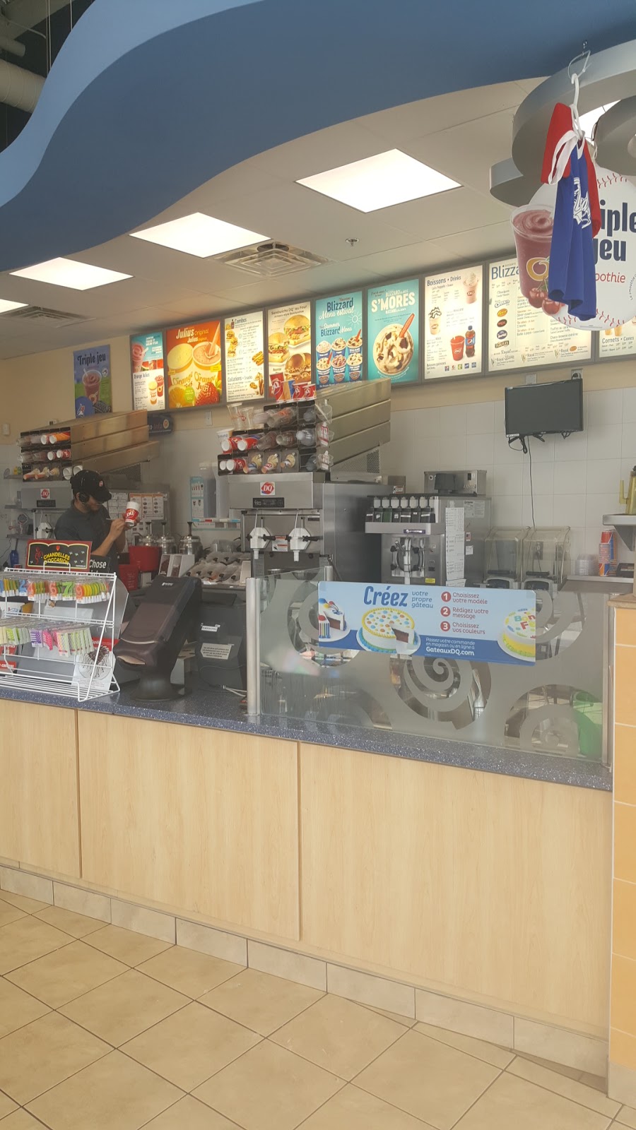 Dairy Queen (Treat) | 4501 Boulevard Saint-Charles, Pierrefonds, QC H9H 3C7, Canada | Phone: (514) 624-1234