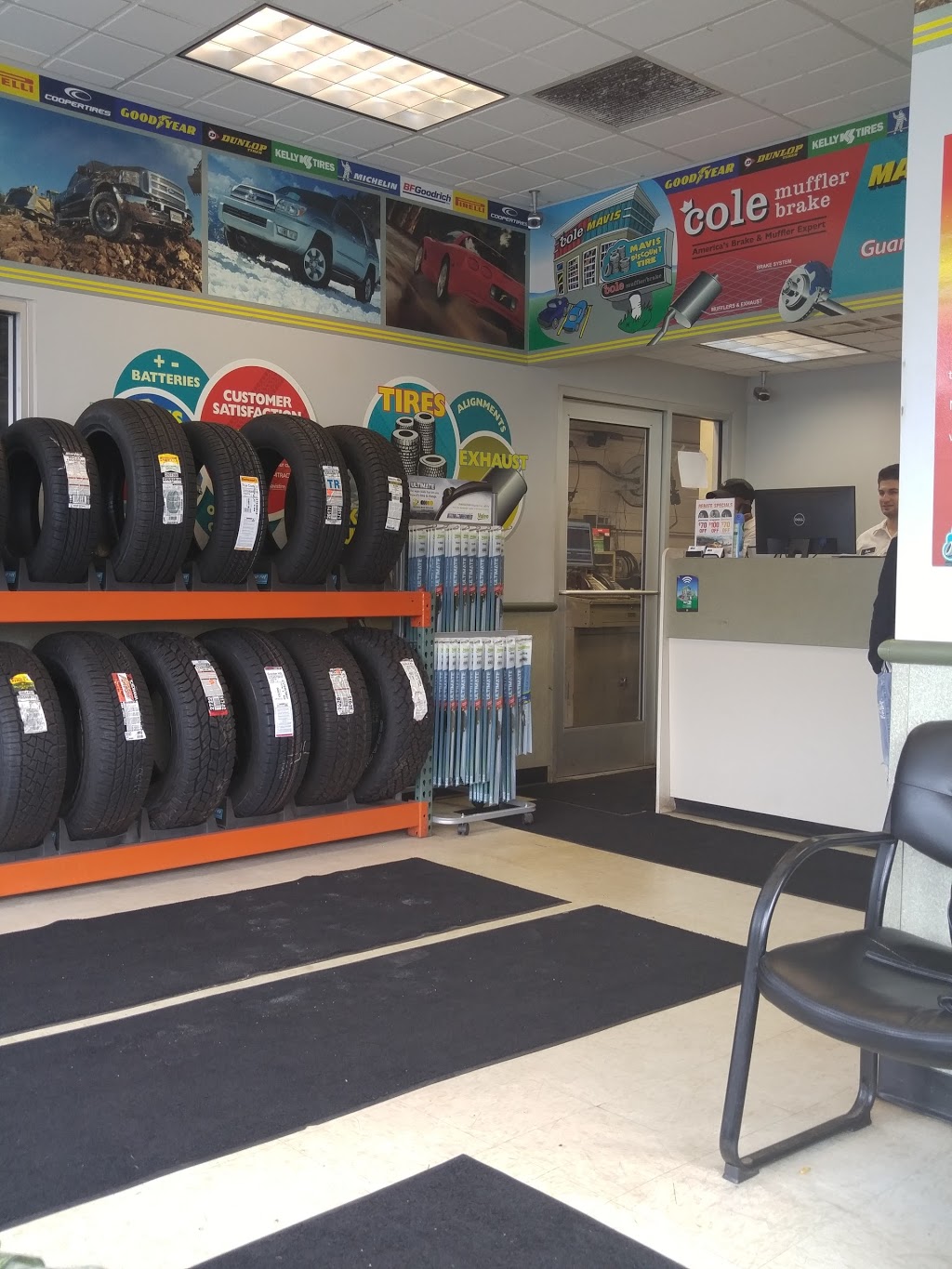 Mavis Discount Tire | 250 S Transit St, Lockport, NY 14094, USA | Phone: (716) 433-1328