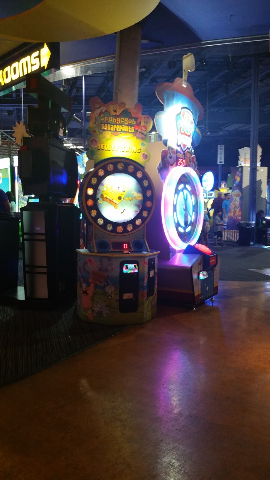 Playdium Amusement Centre | 99 Rathburn Rd W, Mississauga, ON L5B 4C1, Canada | Phone: (905) 273-9000