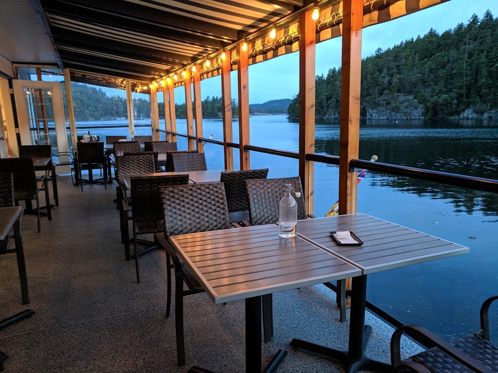 Upper Deck Cafe, Secret Cove Marina | 5411 Secret Cove Rd, Halfmoon Bay, BC V0N 1Y2, Canada | Phone: (604) 885-3533