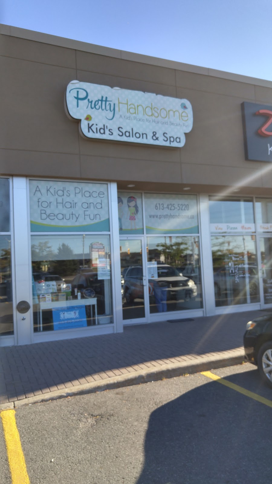 Pretty Handsome Kids Hair Salon & Spa | 665 Earl Armstrong Rd, Gloucester, ON K1V 2G2, Canada | Phone: (613) 425-5220