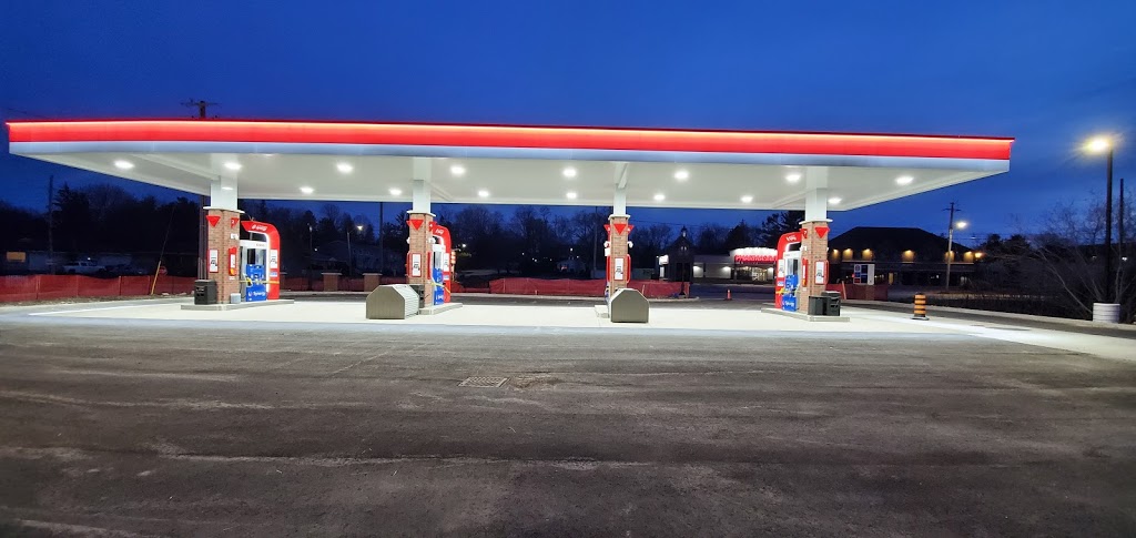 Esso Thornbury | 40 Arthur St W, Thornbury, ON N0H 2P0, Canada | Phone: (519) 599-6440