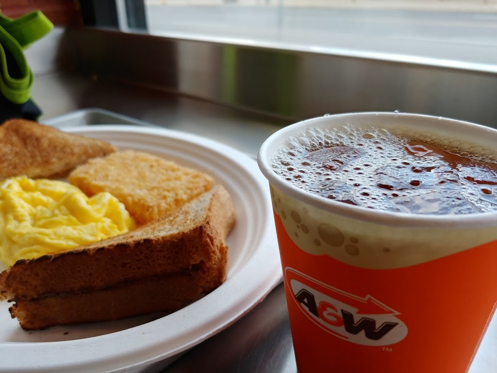 A&W Canada | 2625 Yonge St, Toronto, ON M4P 2J6, Canada | Phone: (416) 903-8465