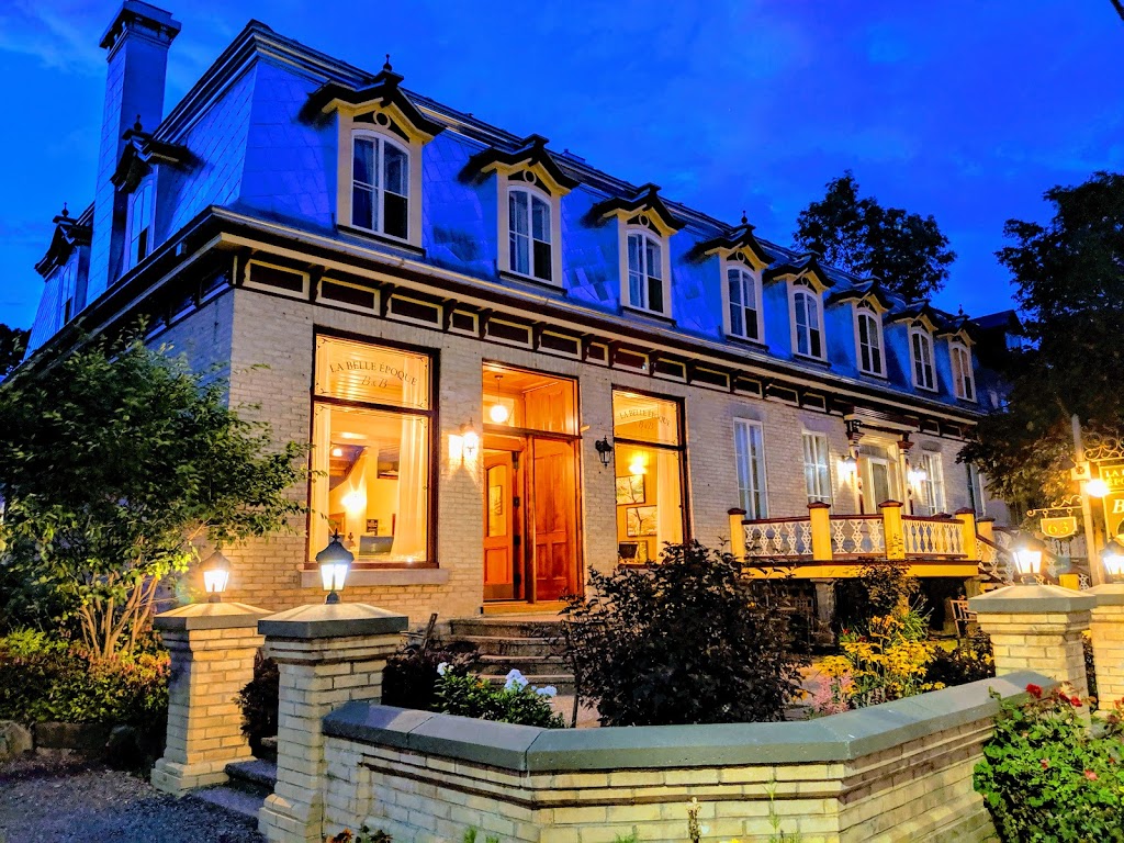 Auberge de la Belle Époque | 63 Avenue de Gaspé E, Saint-Jean-Port-Joli, QC G0R 3G0, Canada | Phone: (418) 598-9905