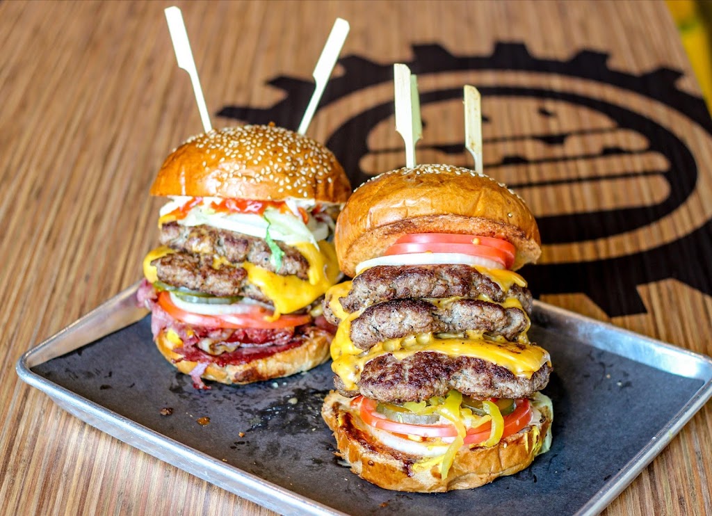 Burger Factory Burlington | 2465 Appleby Line Unit D6, Burlington, ON L7L 0B6, Canada | Phone: (905) 336-2222