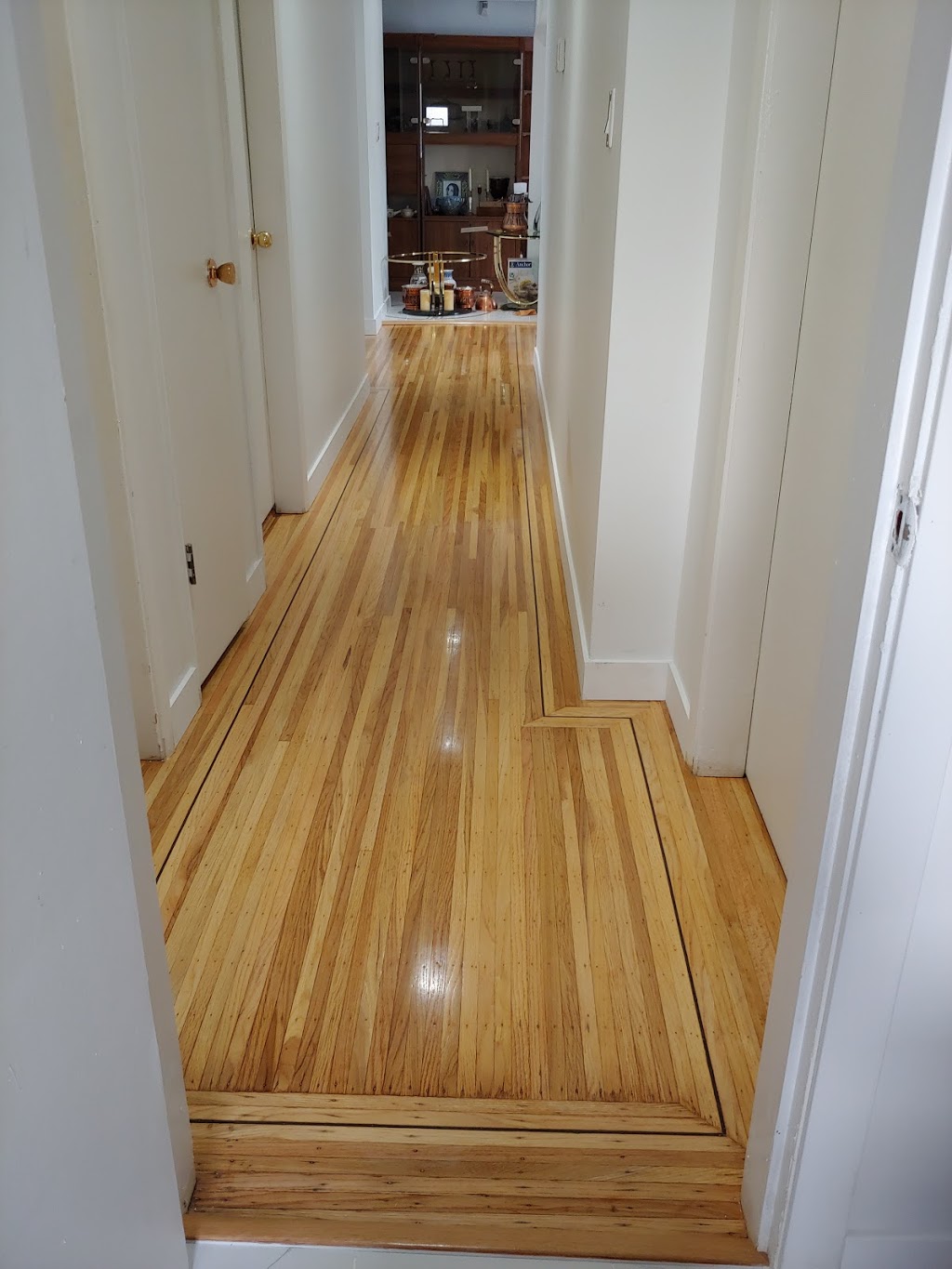 Chavoshi Hardwood Flooring | 2177 Lloyd Ave, North Vancouver, BC V7P 2P1, Canada | Phone: (604) 987-6605