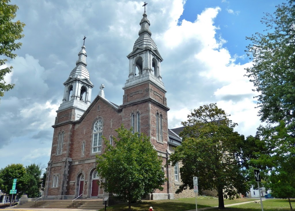 St. Magdalen Church | 4 Rue Saint-Jean-Baptiste E, Rigaud, QC J0P 1P0, Canada | Phone: (450) 451-5751