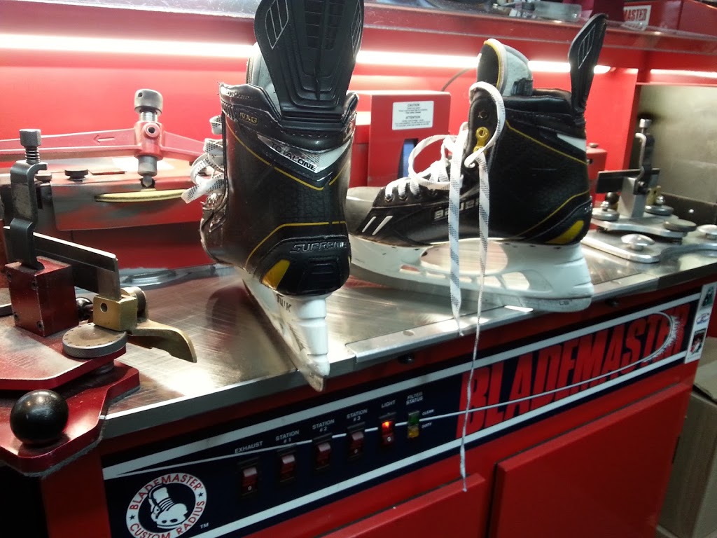 Geoffrey Boutique Hockey | 893 Boulevard Curé-Labelle, Blainville, QC J7C 2L3, Canada | Phone: (450) 435-1676