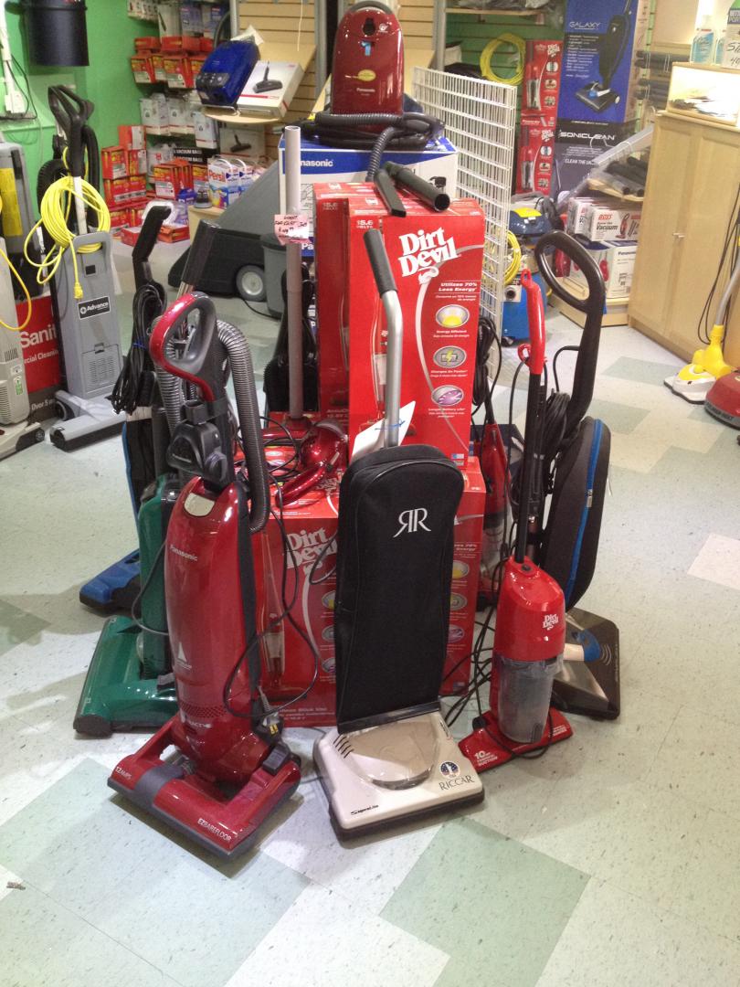 Vacuum Expert | 1100 Dundas St W, Mississauga, ON L5C 4E7, Canada | Phone: (905) 896-8802