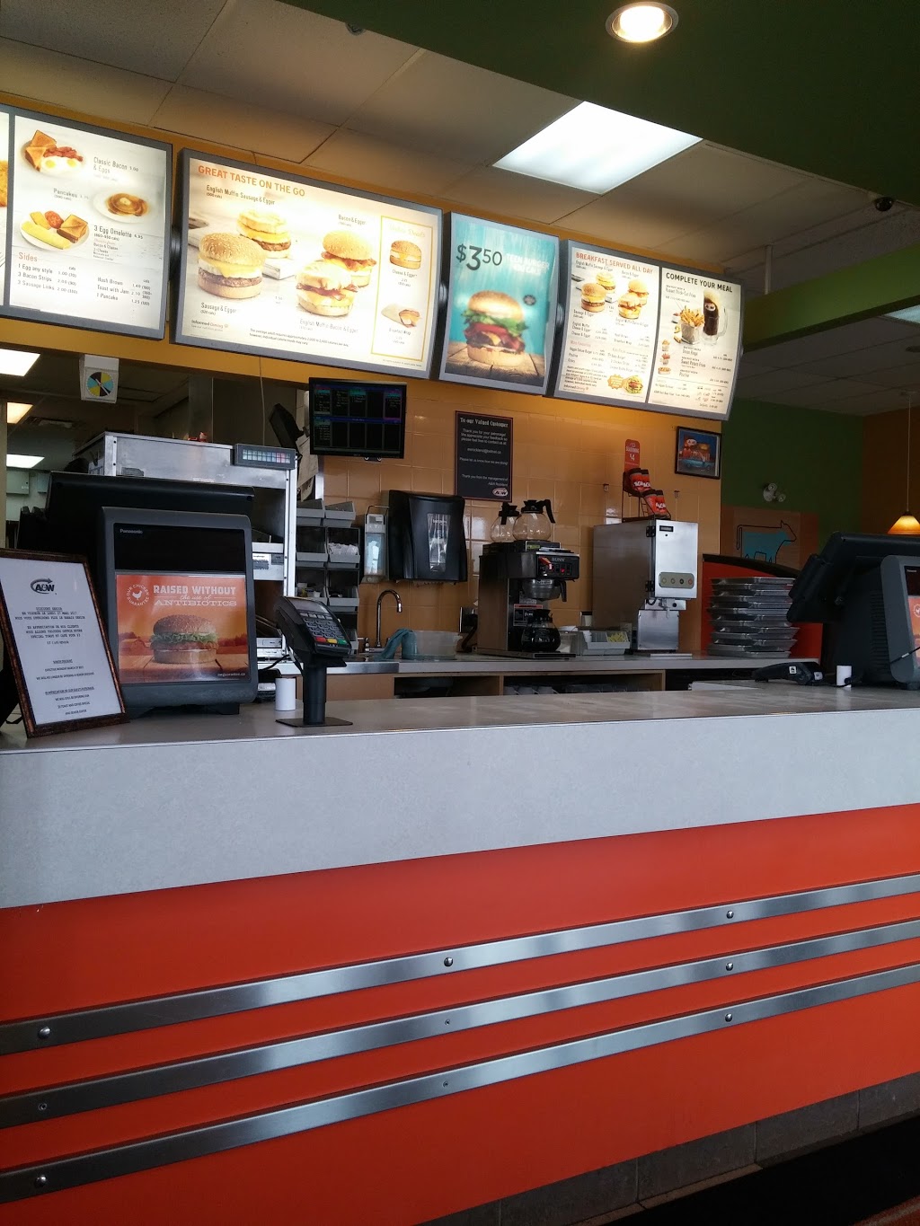 A&W Canada | 2736 Chamberland St, Rockland, ON K4K 0B2, Canada | Phone: (613) 446-2410