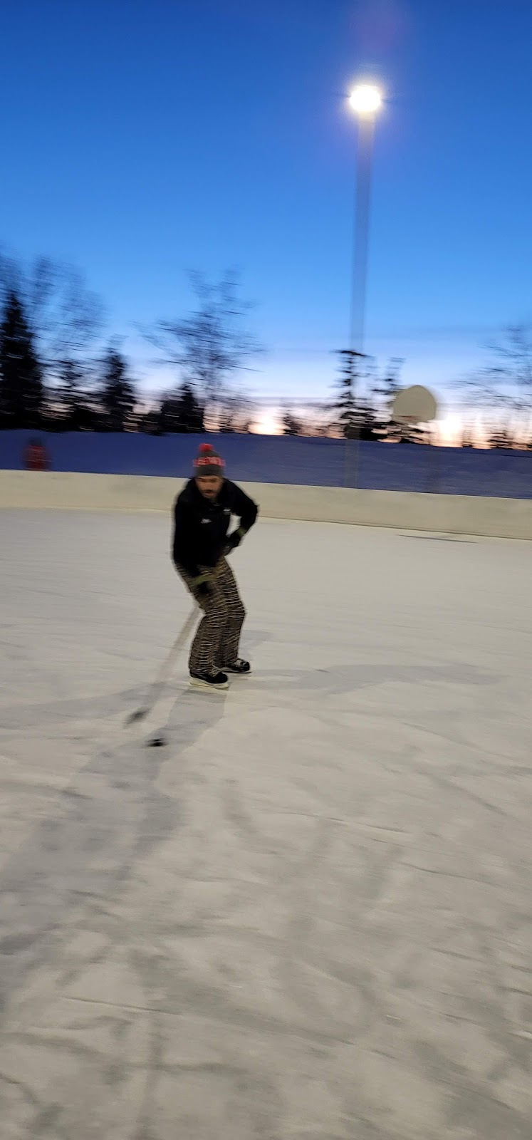 Rundle Community Association Outdoor Rink | Rundle, Calgary, AB T1Y 1Z2, Canada | Phone: (403) 280-4752