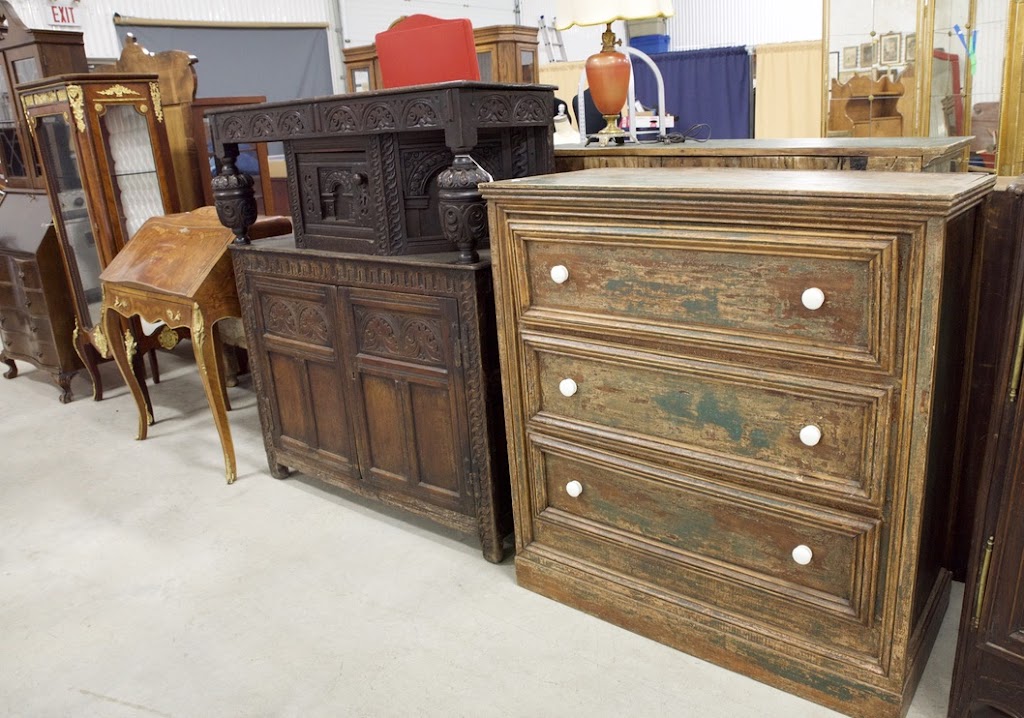 Shackletons Auction Co. | 3715 Embro Rd, Stratford, ON N5A 6S3, Canada | Phone: (519) 271-2646