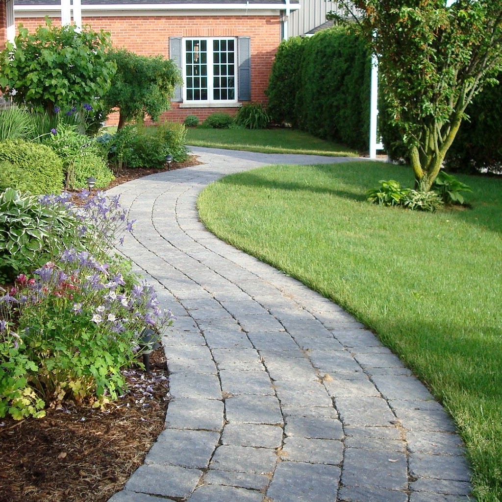 Ross Yantzis Pavestone Plus | 30 Station St, Tavistock, ON N0B 2R0, Canada | Phone: (519) 655-2298