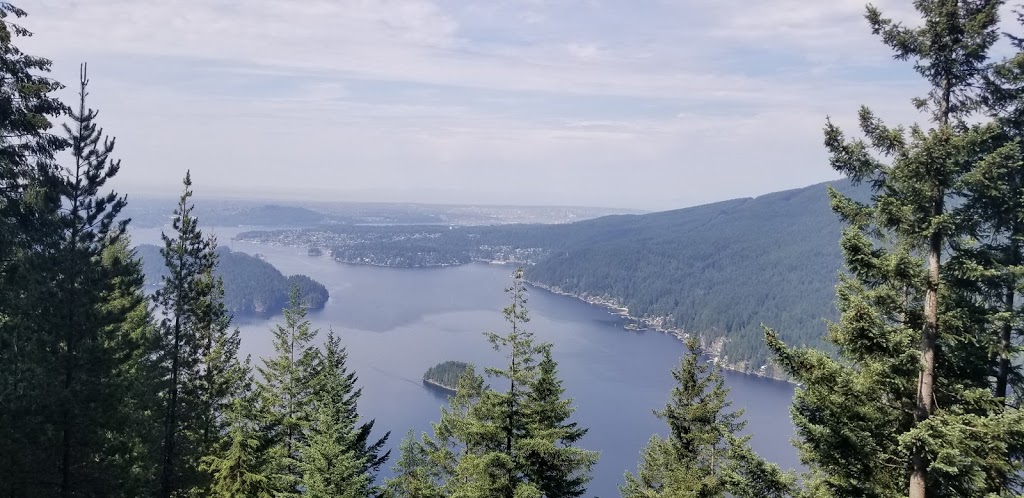 Punta Aprecio | Diez Vistas, Anmore, BC V3H 4Z4, Canada