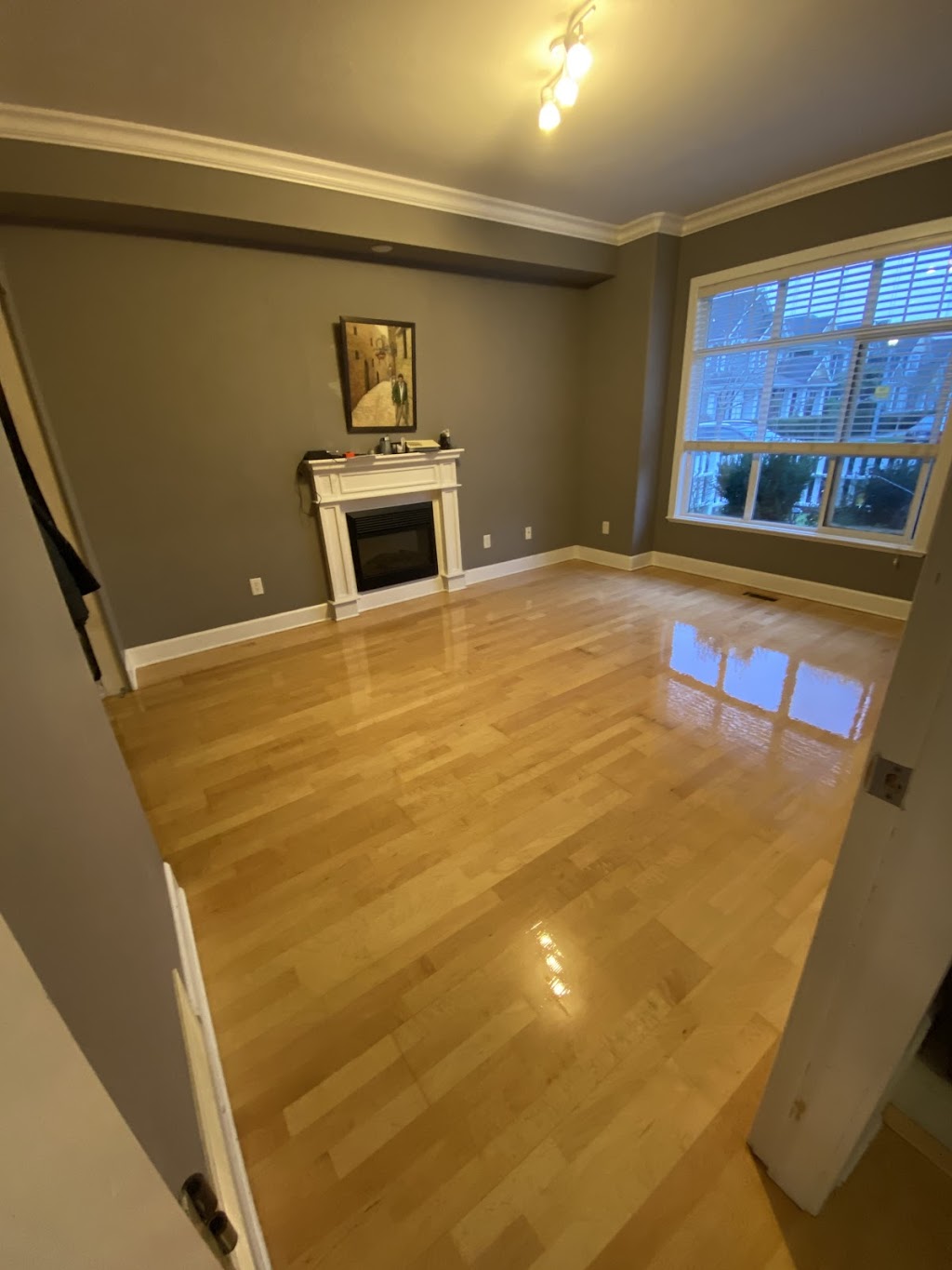 Giona hardwood floors ltd | 303 Burns St, Coquitlam, BC V3K 4E7, Canada | Phone: (604) 345-1977