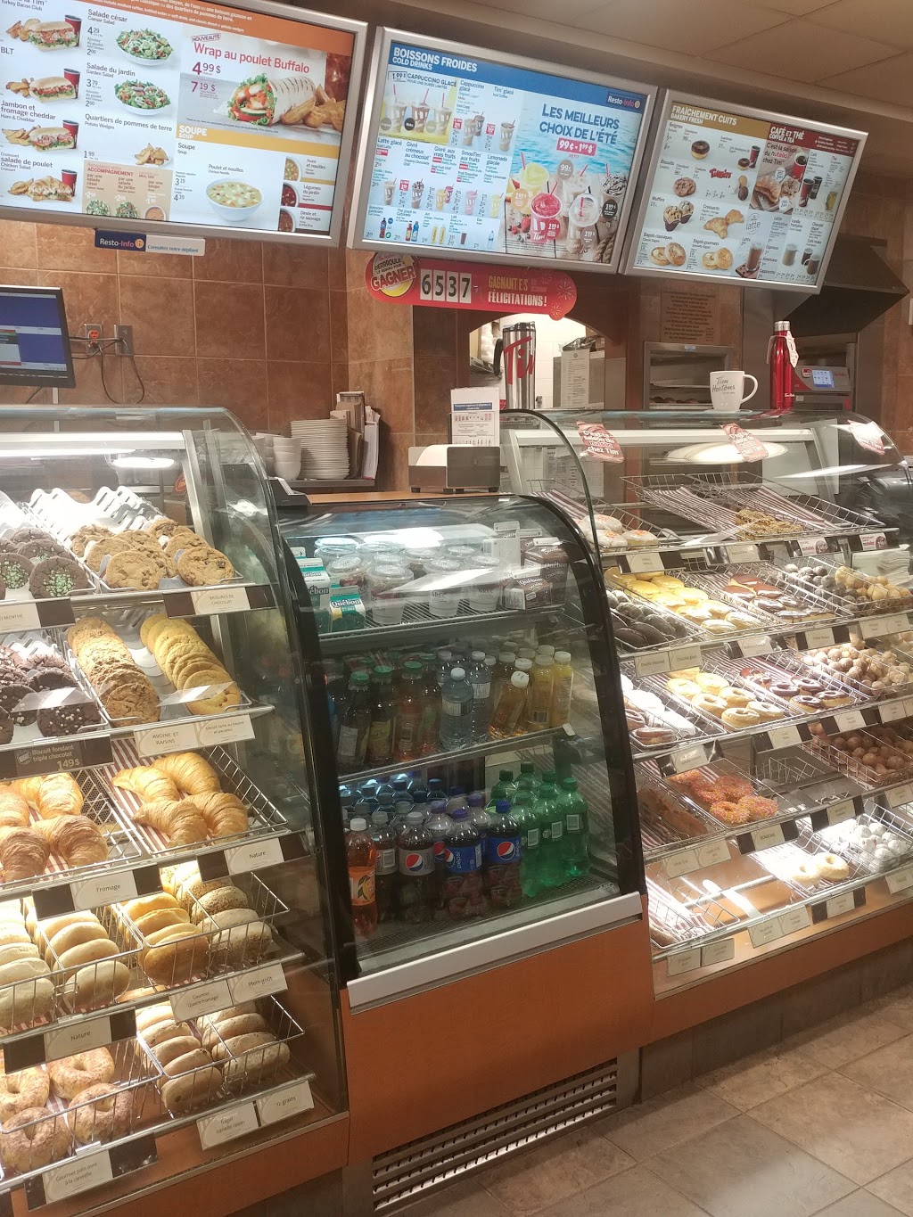 Tim Hortons | 320 Boulevard de la Marine, Varennes, QC J3X 2E6, Canada | Phone: (450) 652-5791