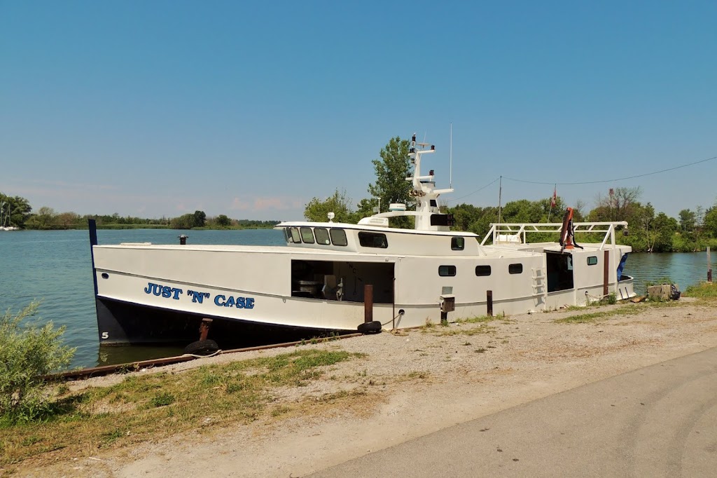 Dan Minor & Sons Dock | 835 Feeder Canal Rd, Lowbanks, ON N0A 1K0, Canada | Phone: (905) 736-0166