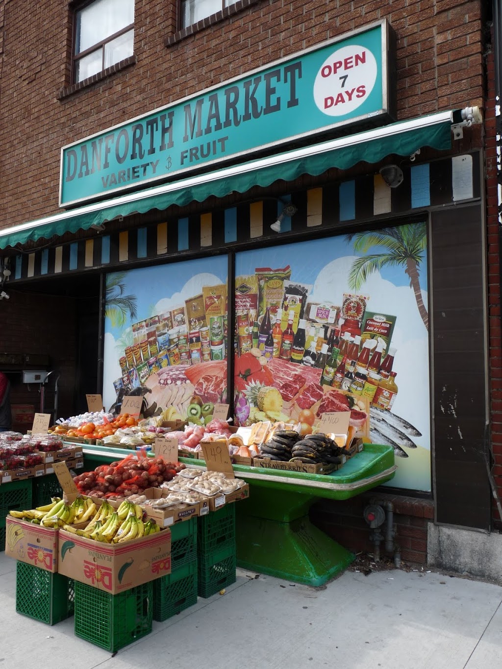 Danforth Market | 2742 Danforth Ave, Toronto, ON M4C 1L7, Canada | Phone: (416) 690-5579