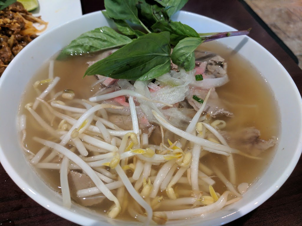 Pho Mi T&T | 583 Brant St, Burlington, ON L7R 2G6, Canada | Phone: (905) 631-1888