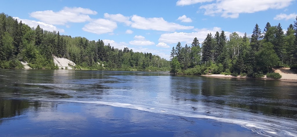 Maison du Parc régional des Grandes-Rivières du lac Saint-Jean | 400 Bd des Pères, Dolbeau-Mistassini, QC G8L 6E4, Canada | Phone: (418) 276-8222